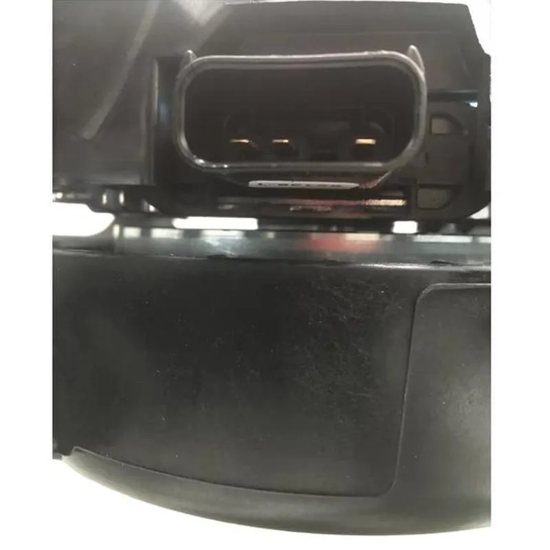 23445428 CADILLAC ESCALADE HYBRID radiator fan assembly image 03