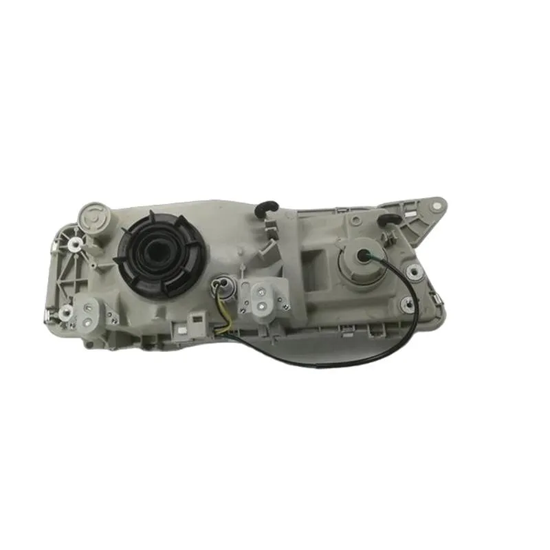 yoonshan head light for isuzu 840 1993 back viewoe r 1 82110399 2.webp yoonshan head light for isuzu 840 1993 back viewoe r 1 82110399 2.webp