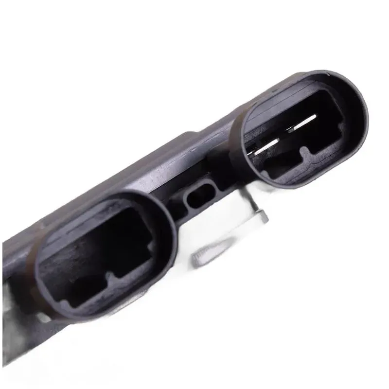 yoonshan radiator fan control module for volvo s60 plug connector closeupoe 940004107.webp yoonshan radiator fan control module for volvo s60 plug connector closeupoe 940004107.webp