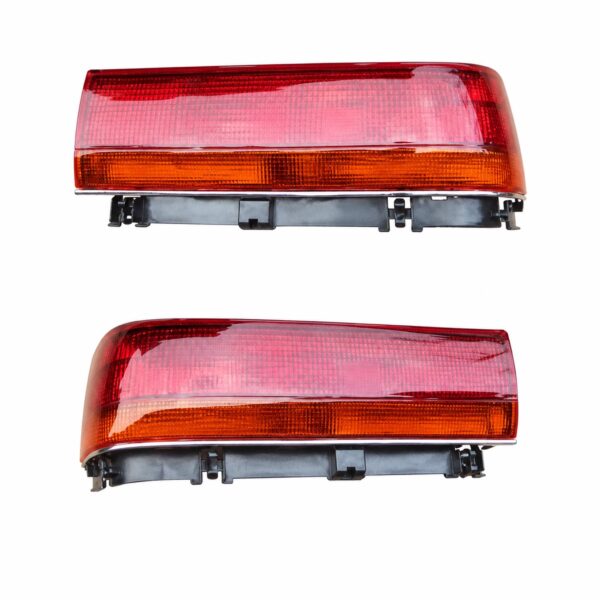 81550-60340 Tail Light for TOYOTA Land Cruiser 1990 Right