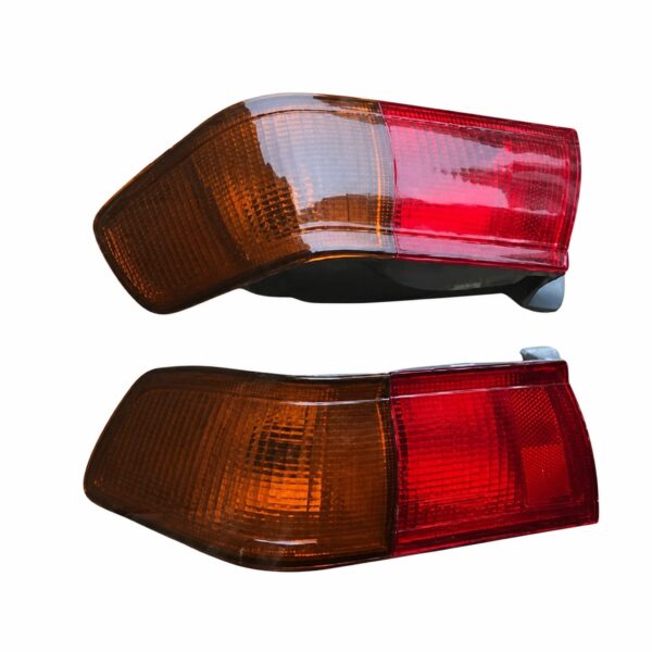 81551-33030 Tail Light for TOYOTA Camry 1996-1998 Right