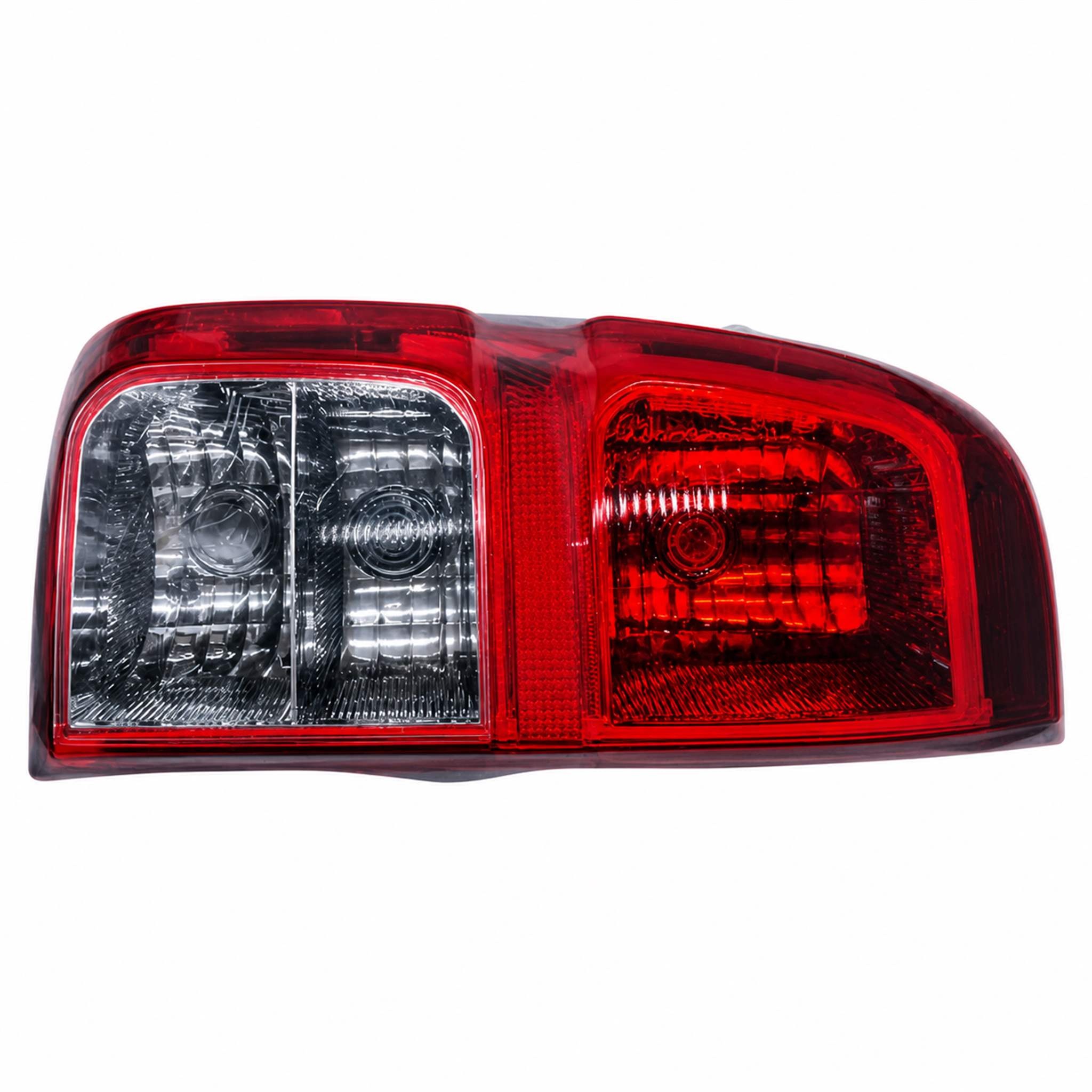 81560-0K260 Tail Light for TOYOTA Hilux 2016 Left